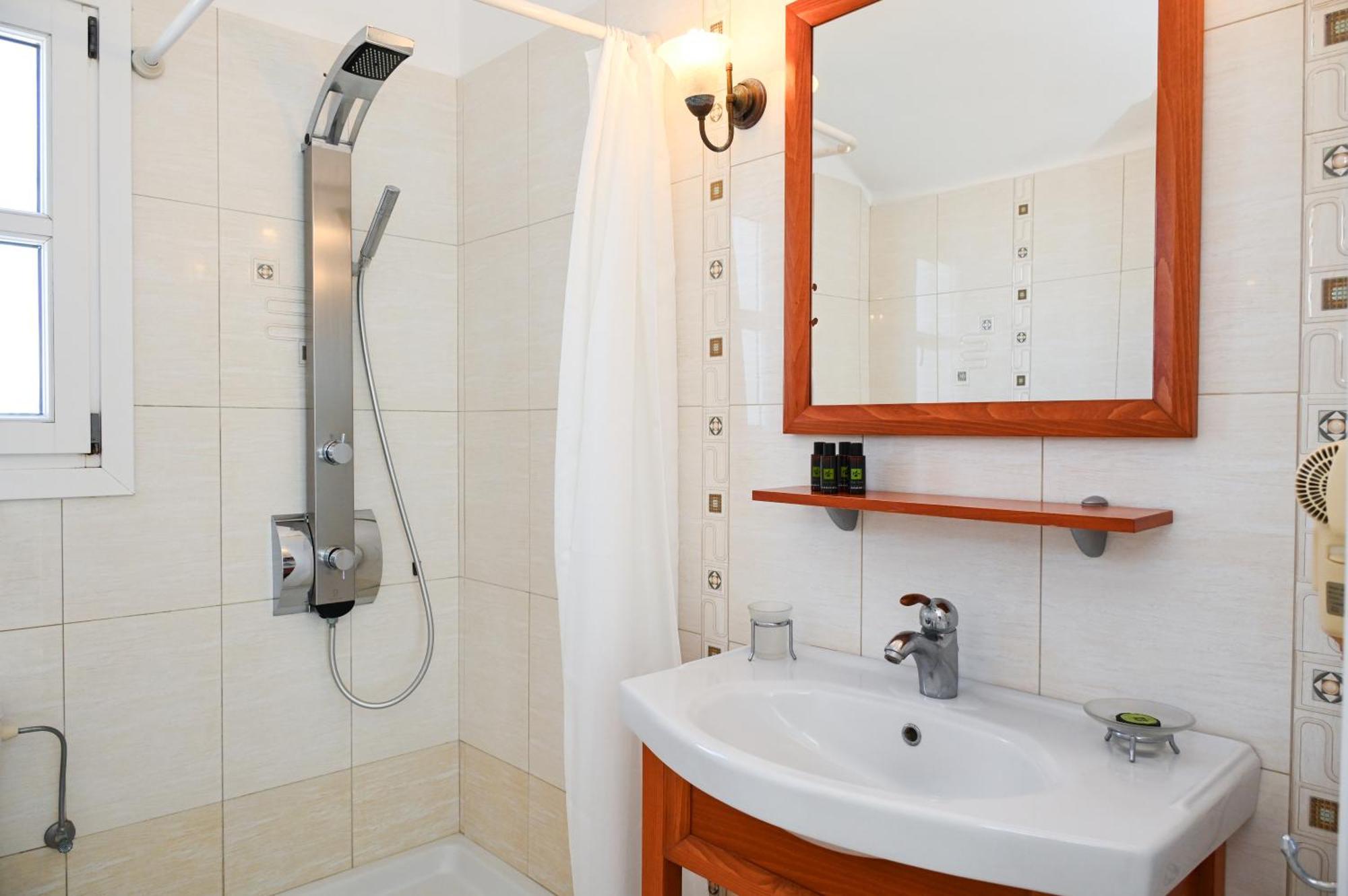 Asterias Boutique Hotel Pachaina エクステリア 写真